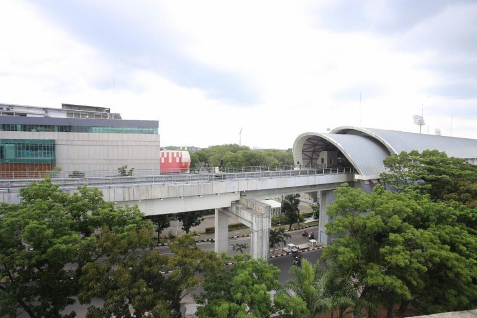 Azza Hotel Palembang Exterior foto